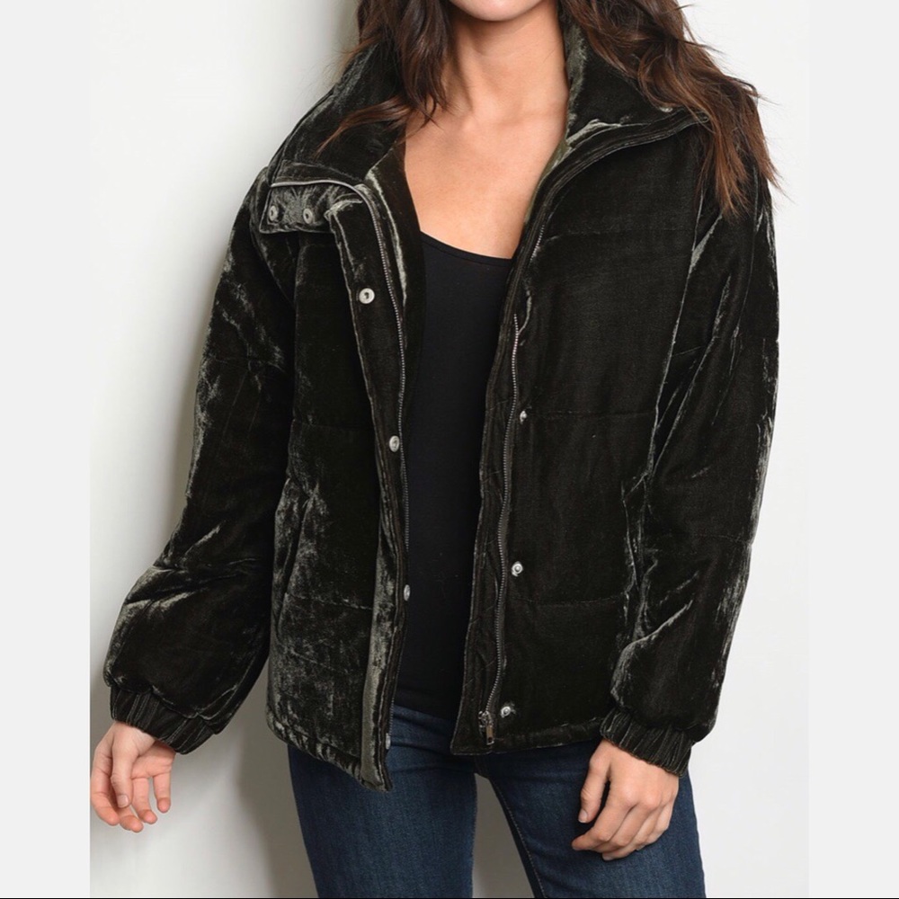 BLACK VELVET PUFFER JACKET - Picture 5 of 8